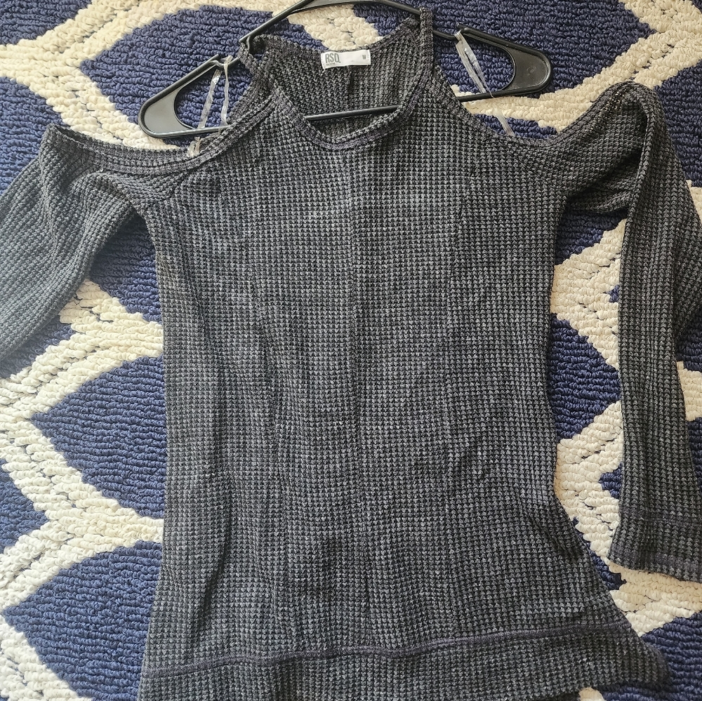 Off the shoulder long sleeve